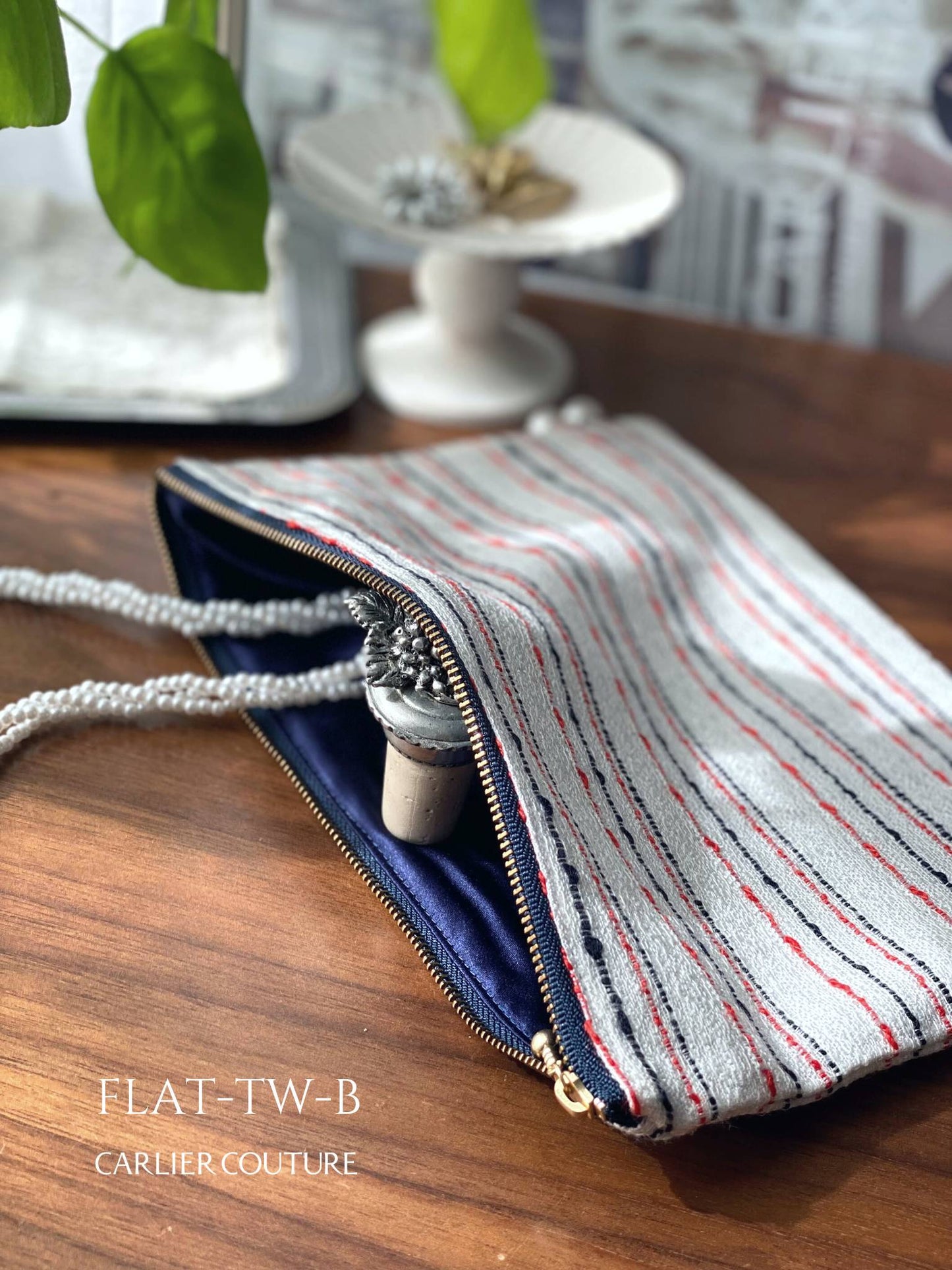 【即納品】イタリア製ミックスツイードのポーチ・Flat【現品限り】