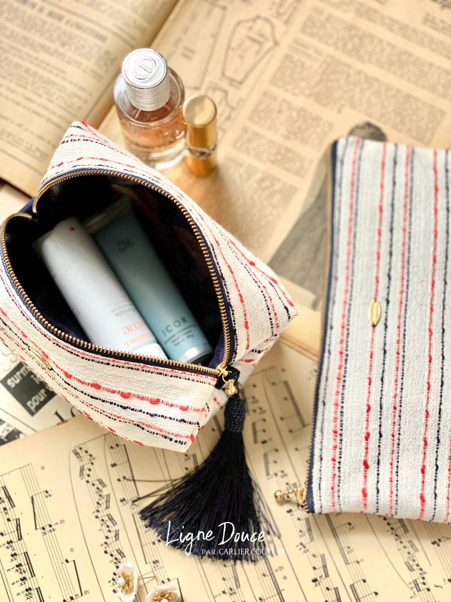 【即納品】トリコロールツイードのポーチ・Flat